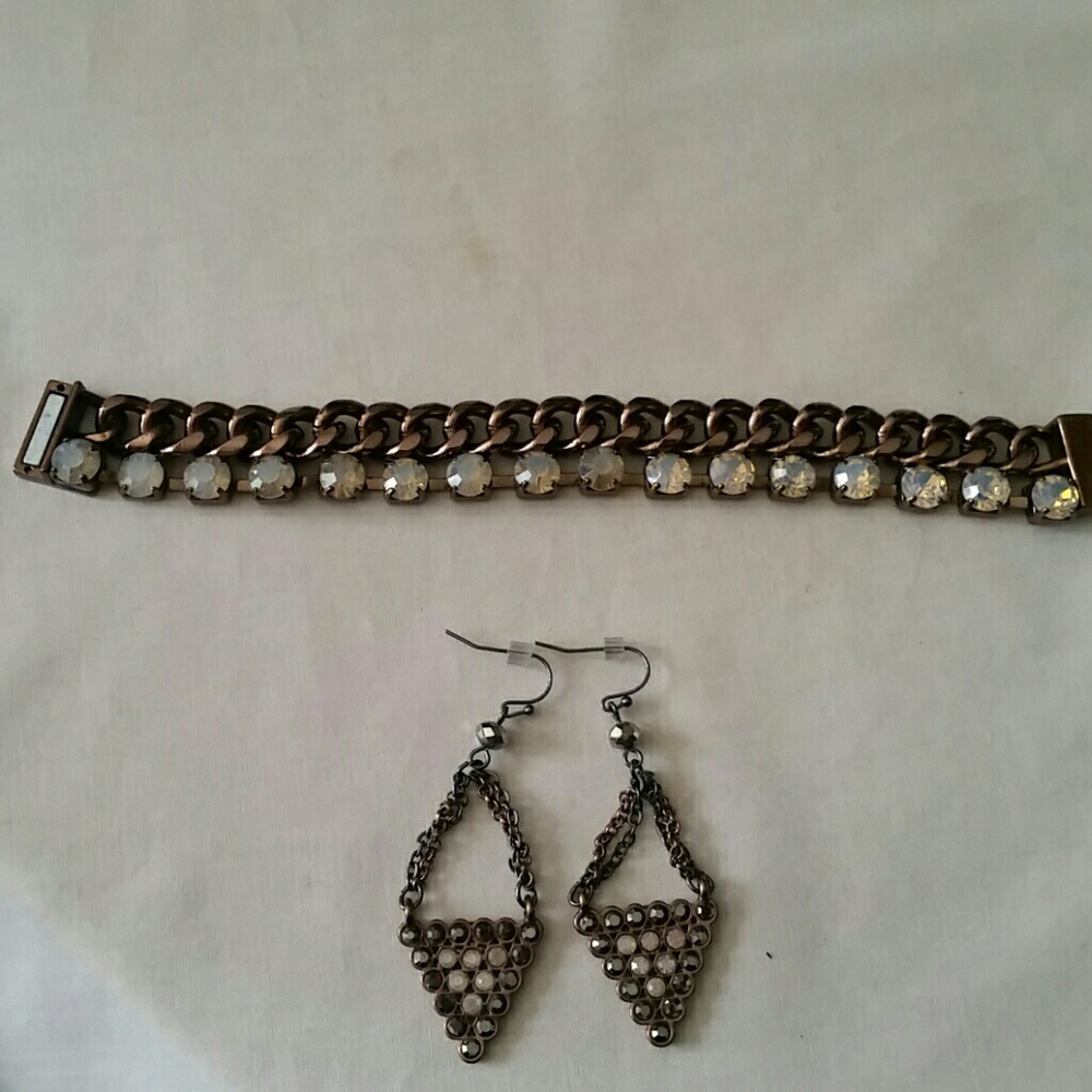 Chicos Set - Picture 3 of 3
